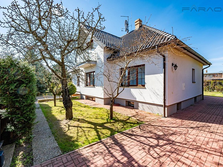 Pronájem vily 350 m², pozemek 800 m² - foto 8