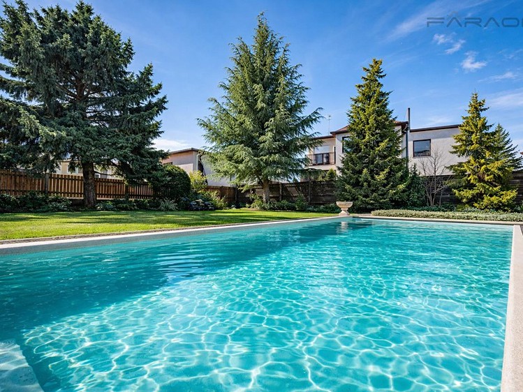Pronájem vily 350 m², pozemek 800 m² - foto 5