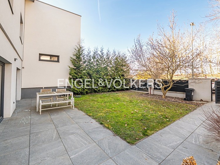 Pronájem vily 120 m², pozemek 253 m² - foto 3