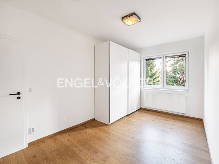 Pronájem vily 120 m², pozemek 253 m² - foto 8