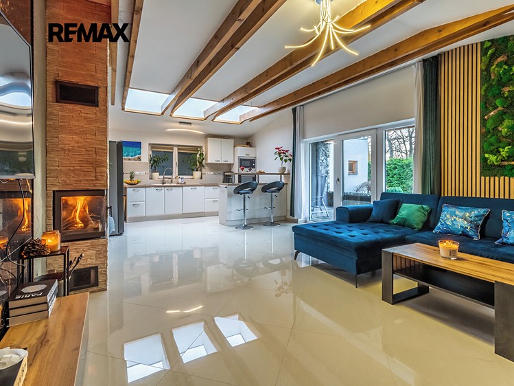 Pronájem rodinného domu 273 m², pozemek 1 040 m² - foto 5