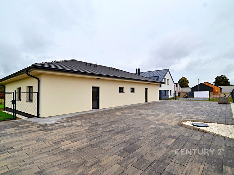 Pronájem rodinného domu 120 m², pozemek 433 m² - foto 3