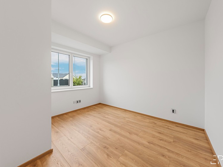 Pronájem rodinného domu 117 m², pozemek 331 m² - foto 4