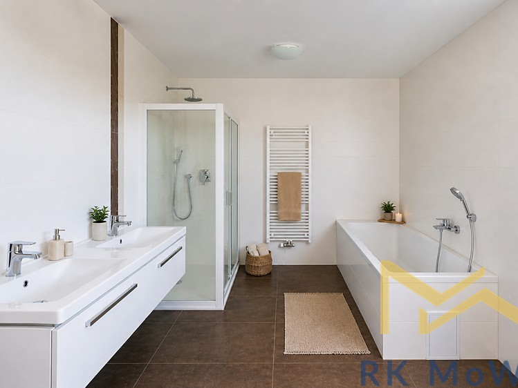 Pronájem rodinného domu 255 m², pozemek 517 m² - foto 5