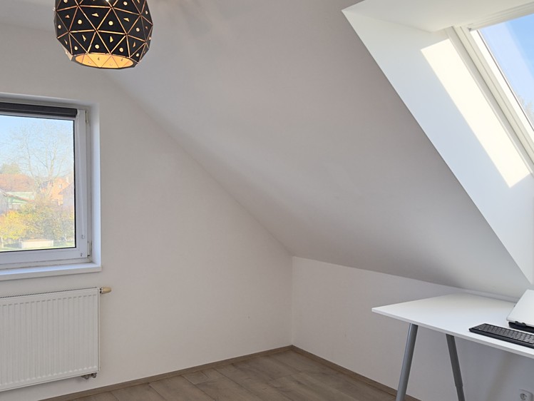 Pronájem rodinného domu 125 m², pozemek 1 002 m² - foto 6