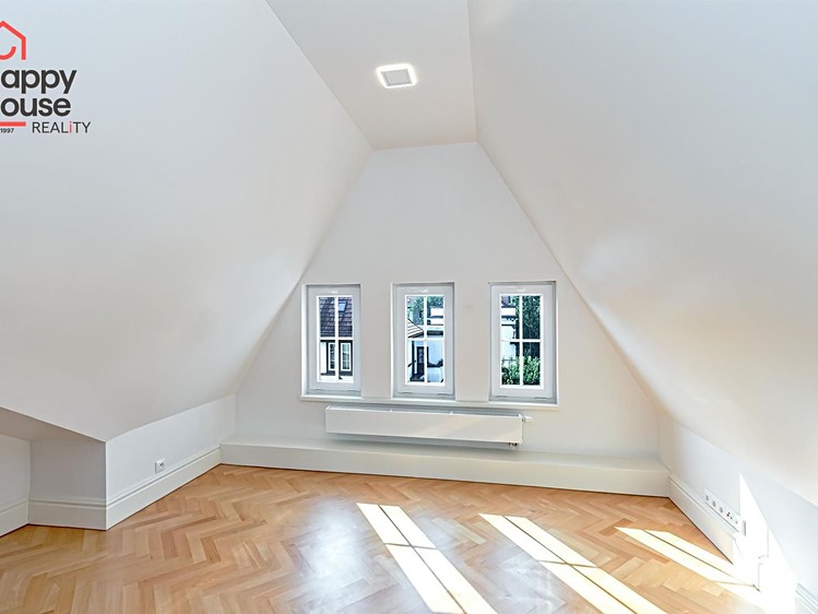 Pronájem  rodinného domu 222 m², pozemek 387 m² - foto 7