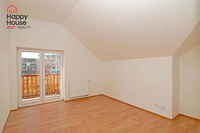 Pronájem  rodinného domu 200 m², pozemek 644 m² - foto 6