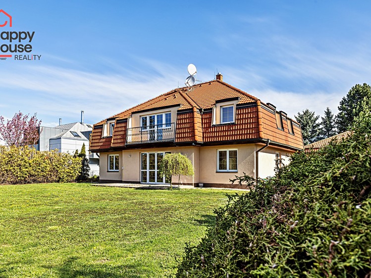 Pronájem rodinného domu 287 m², pozemek 1 200 m² - foto 1