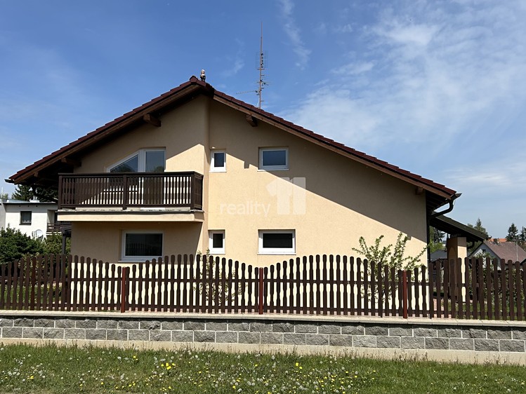 Pronájem rodinného domu 279 m², pozemek 970 m² - foto 4