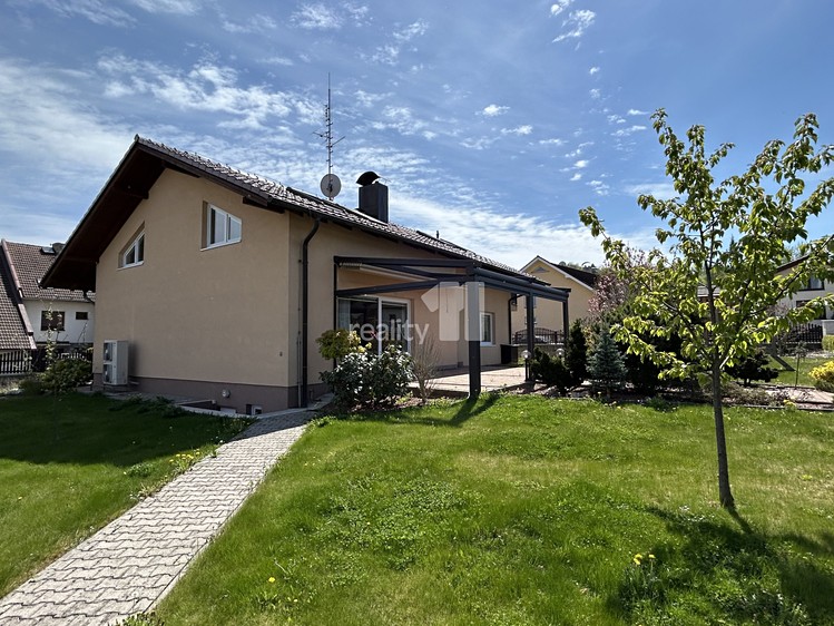 Pronájem rodinného domu 279 m², pozemek 970 m² - foto 6