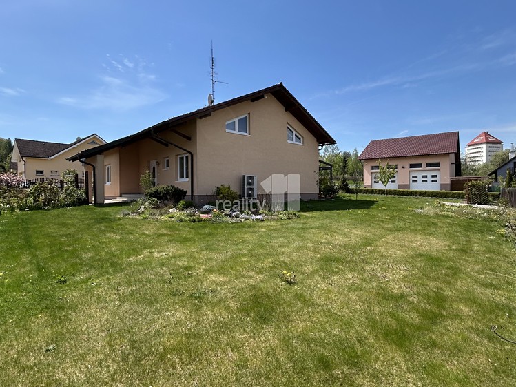 Pronájem rodinného domu 279 m², pozemek 970 m² - foto 5