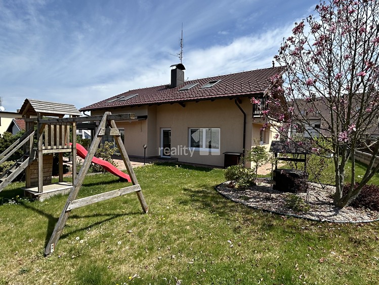 Pronájem rodinného domu 279 m², pozemek 970 m² - foto 7