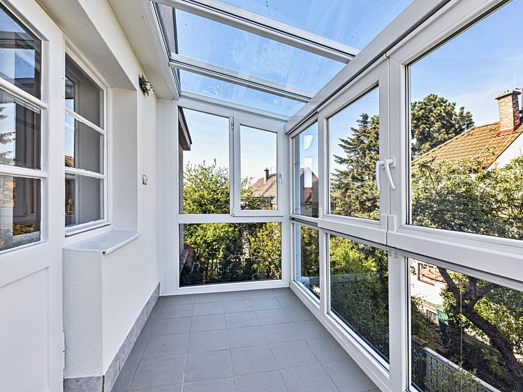 Pronájem  rodinného domu 214 m², pozemek 292 m² - foto 3