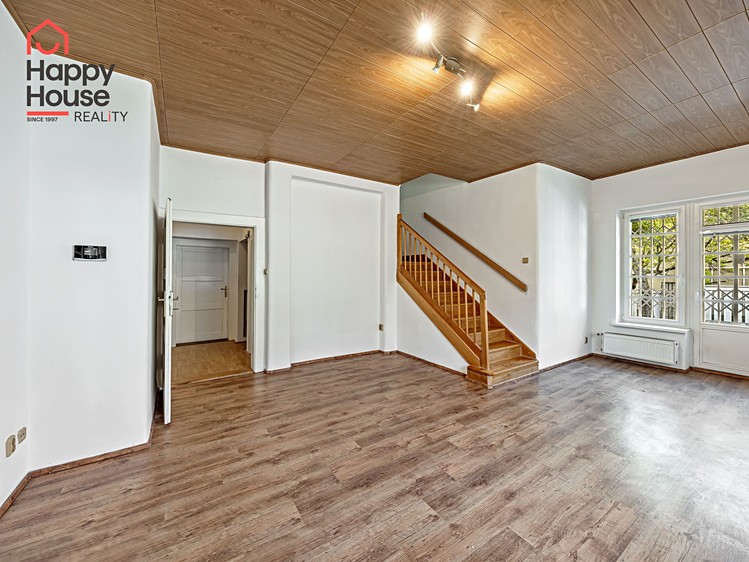 Pronájem  rodinného domu 214 m², pozemek 292 m² - foto 5
