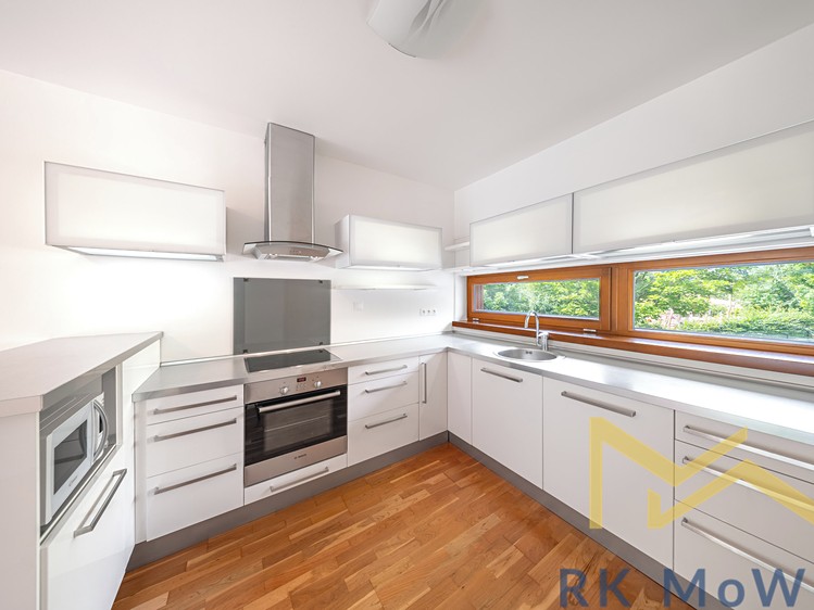 Pronájem rodinného domu 164 m², pozemek 79 m² - foto 2