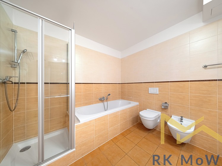 Pronájem rodinného domu 164 m², pozemek 79 m² - foto 6