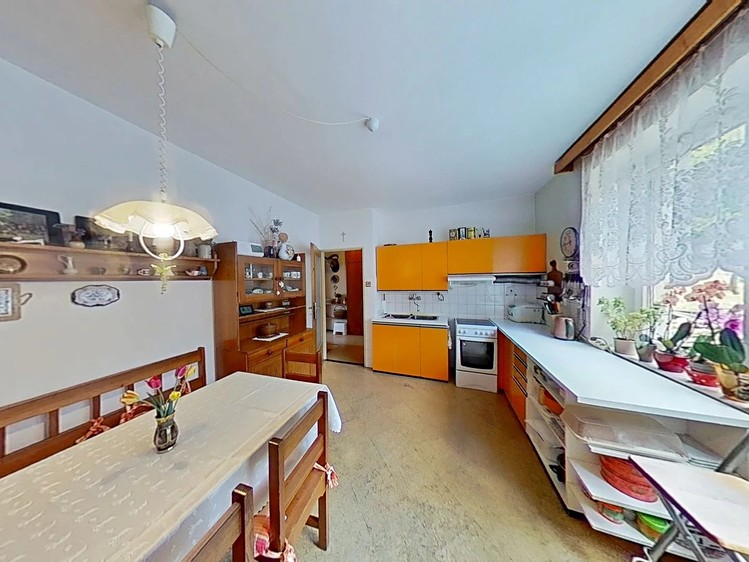 Pronájem rodinného domu 207 m², pozemek 69 m² - foto 2