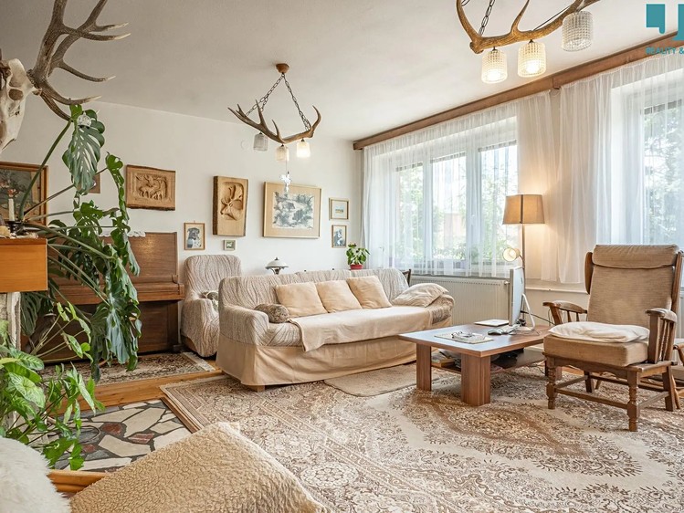 Pronájem rodinného domu 207 m², pozemek 69 m² - foto 4