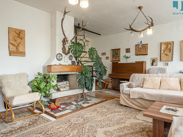Pronájem rodinného domu 207 m², pozemek 69 m² - foto 5