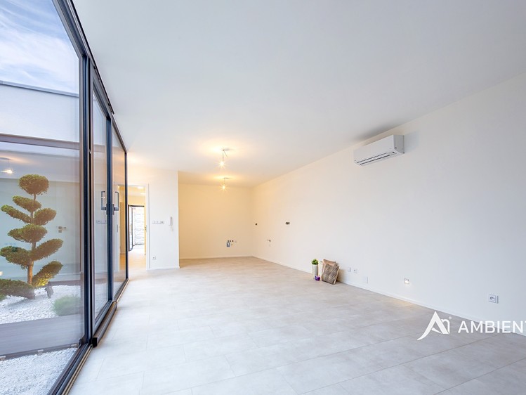 Pronájem rodinného domu 172 m², pozemek 320 m² - foto 2
