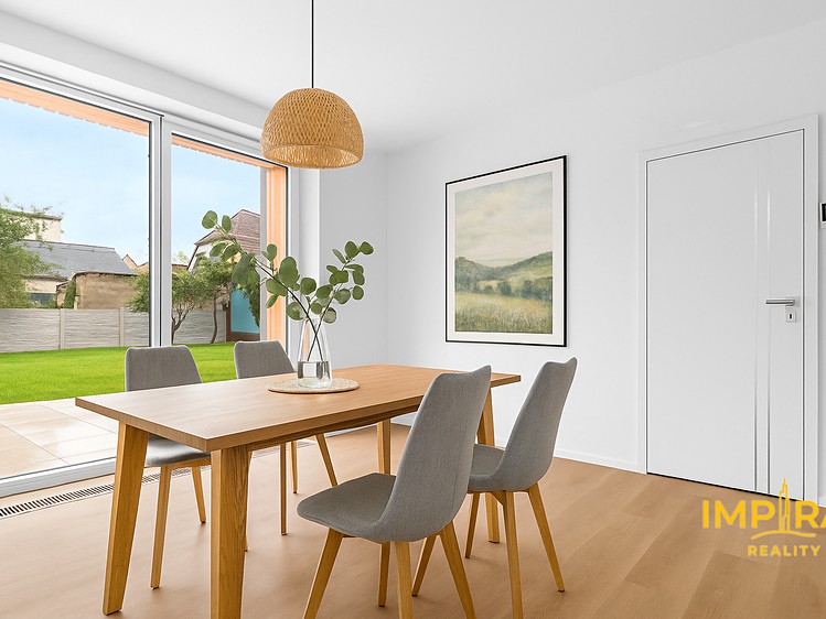 Pronájem rodinného domu 193 m², pozemek 352 m² - foto 2