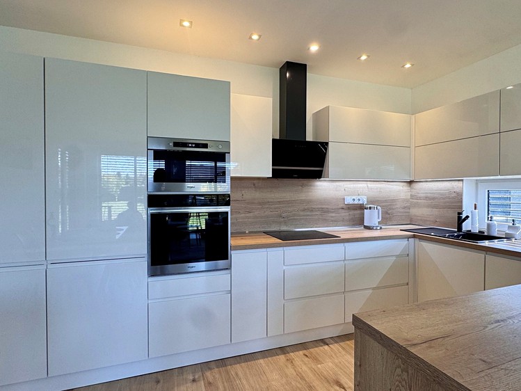 Pronájem rodinného domu 97 m², pozemek 741 m² - foto 4