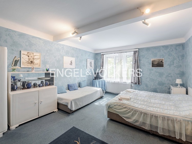 Pronájem vícegeneračního domu 196 m², pozemek 382 m² - foto 7