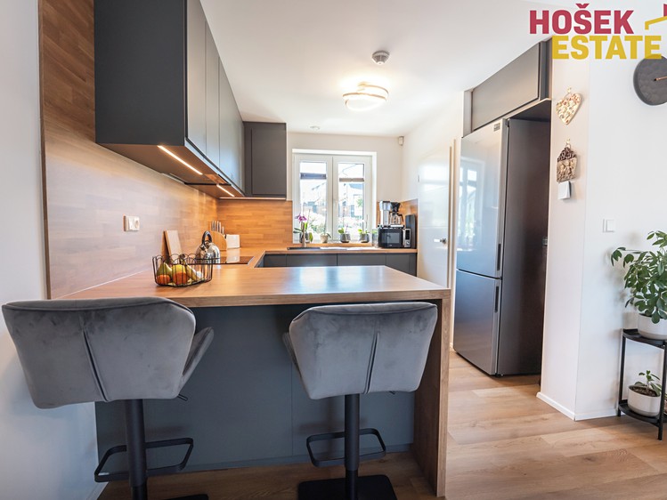 Pronájem  rodinného domu 122 m², pozemek 267 m² - foto 4