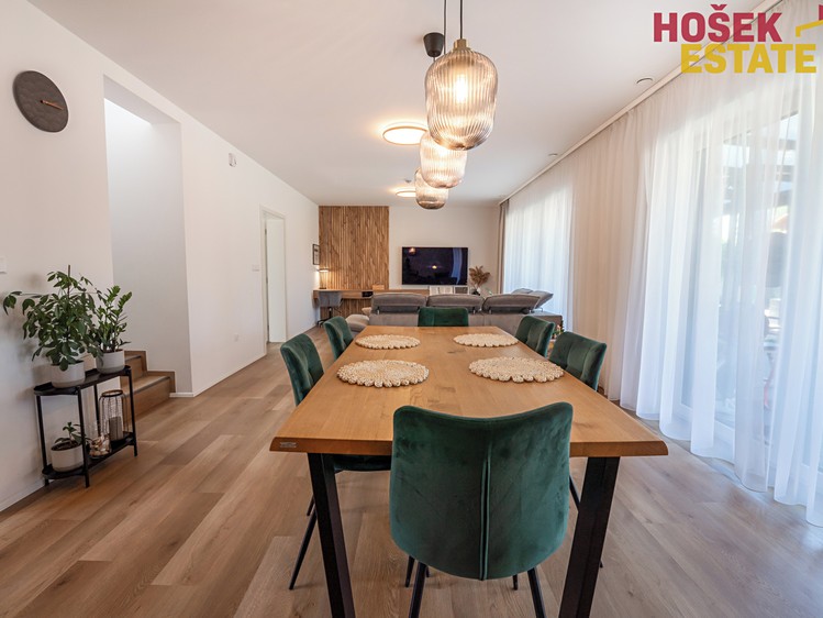 Pronájem  rodinného domu 122 m², pozemek 267 m² - foto 3
