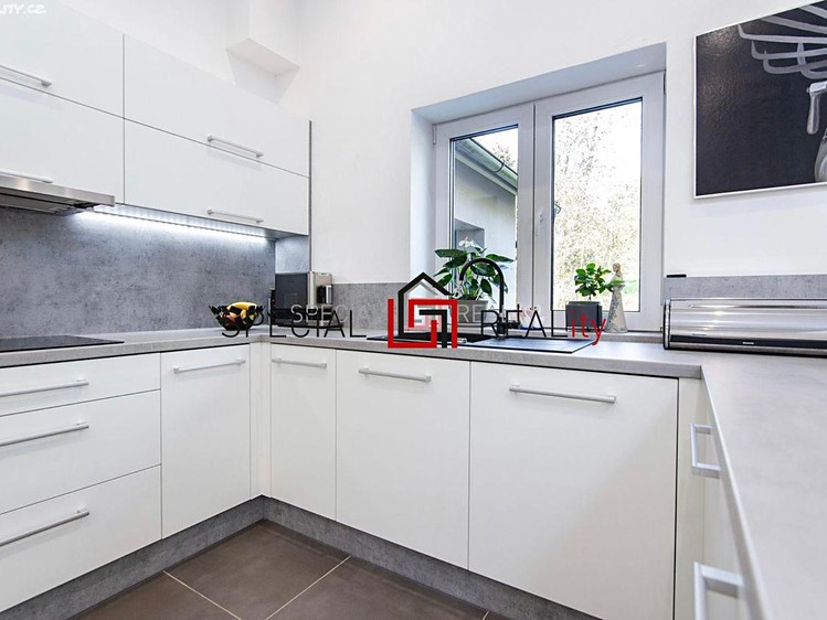 Pronájem  rodinného domu 99 m², pozemek 892 m² - foto 3