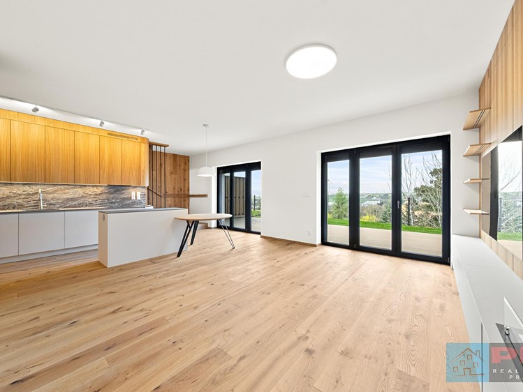 Pronájem rodinného domu 141 m², pozemek 259 m² - foto 3