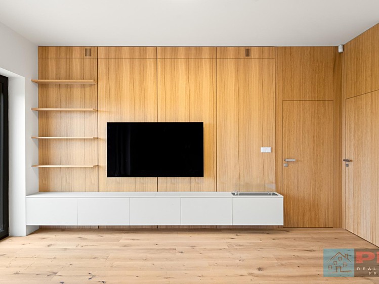 Pronájem rodinného domu 141 m², pozemek 259 m² - foto 8