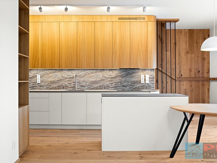 Pronájem rodinného domu 141 m², pozemek 259 m² - foto 7
