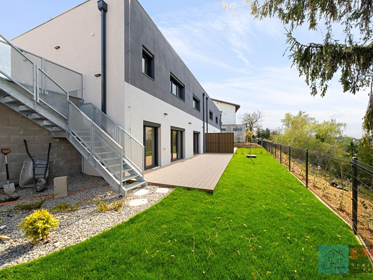 Pronájem rodinného domu 141 m², pozemek 259 m² - foto 5