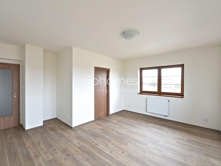 Pronájem vily 250 m², pozemek 520 m² - foto 5