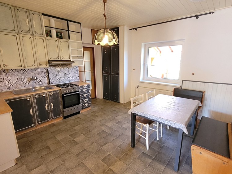 Pronájem rodinného domu 138 m², pozemek 222 m² - foto 1