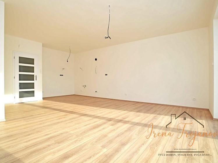 Pronájem rodinného domu 120 m², pozemek 140 m² - foto 8