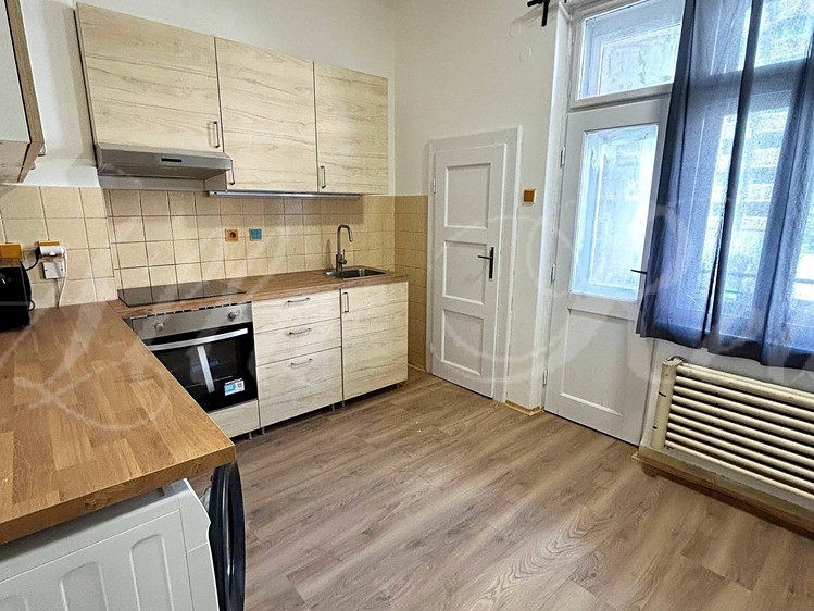 Pronájem rodinného domu 140 m², pozemek 200 m² - foto 1
