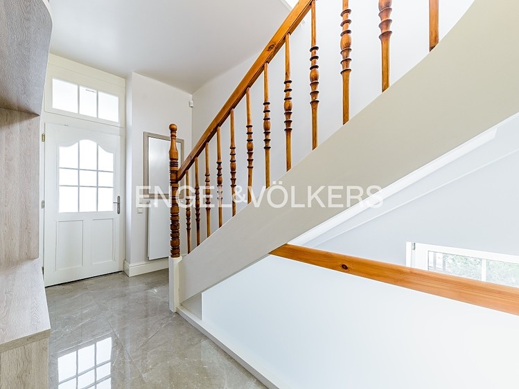 Pronájem rodinného domu 222 m², pozemek 387 m² - foto 7