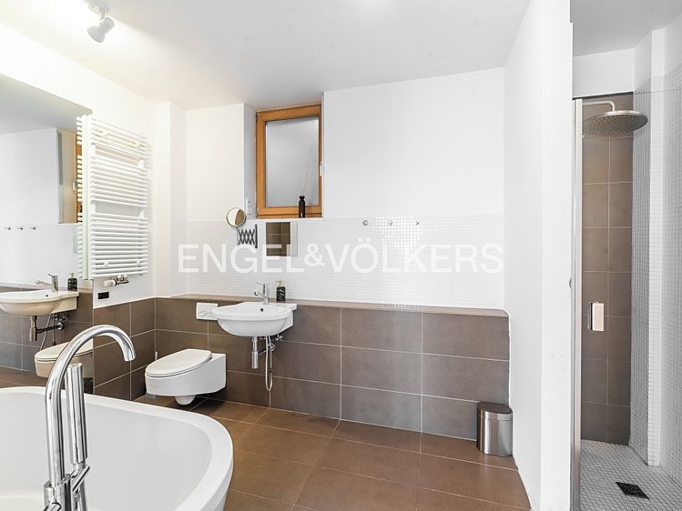 Pronájem rodinného domu 140 m², pozemek 154 m² - foto 8