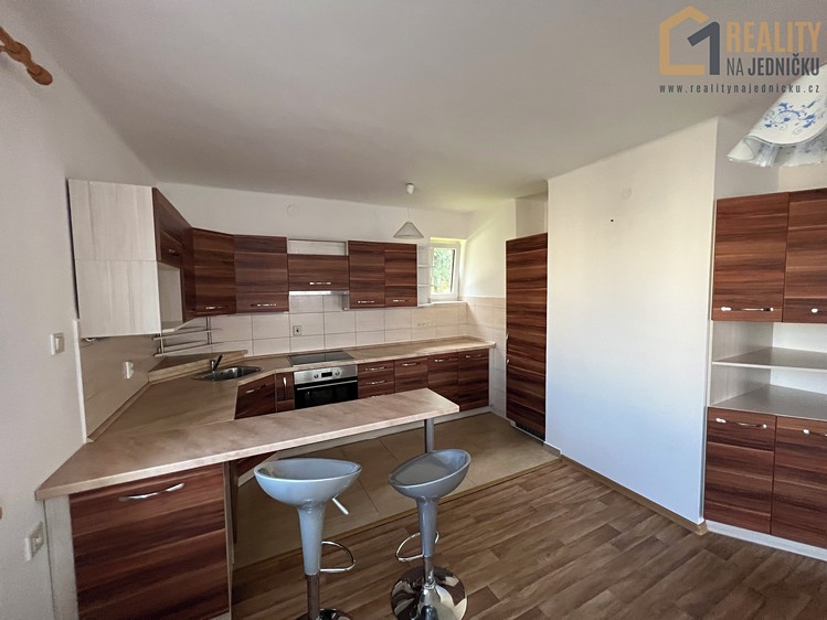 Pronájem rodinného domu 160 m², pozemek 400 m² - foto 5