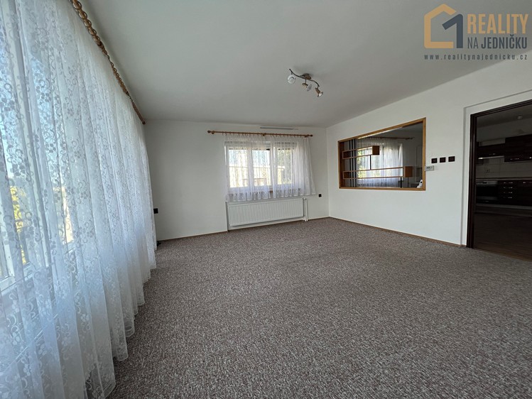 Pronájem rodinného domu 160 m², pozemek 400 m² - foto 8
