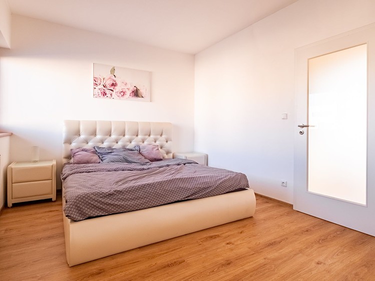Pronájem rodinného domu 105 m², pozemek 203 m² - foto 6