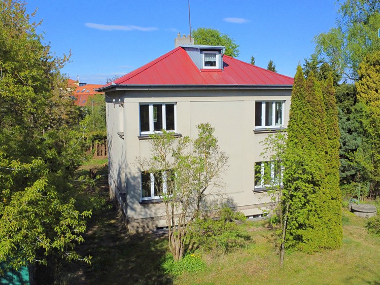 Pronájem rodinného domu 150 m², pozemek 1 633 m² - foto 2