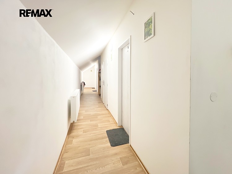 Pronájem rodinného domu 164 m², pozemek 190 m² - foto 8