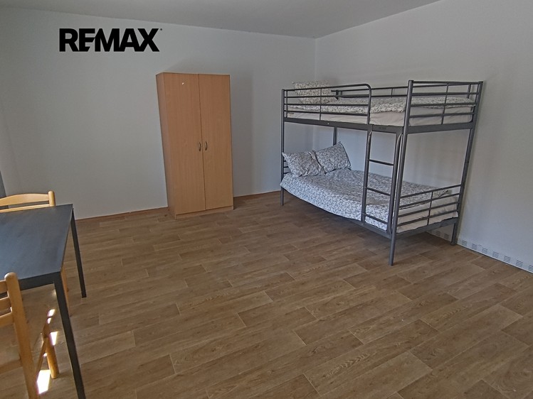 Pronájem rodinného domu 164 m², pozemek 190 m² - foto 7