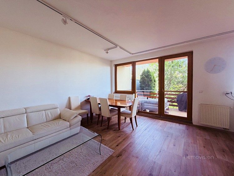 Pronájem rodinného domu 244 m², pozemek 212 m² - foto 4