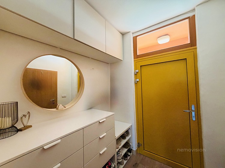 Pronájem rodinného domu 244 m², pozemek 212 m² - foto 8