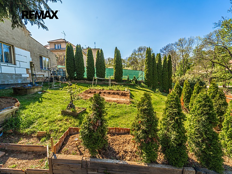 Pronájem vícegeneračního domu 195 m², pozemek 862 m² - foto 6
