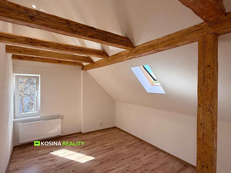 Pronájem rodinného domu 168 m², pozemek 642 m² - foto 5